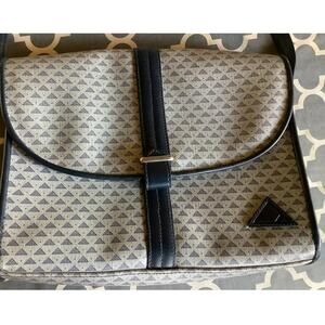 Vintage 80s Liz Claiborne Triangle Logo Purse.